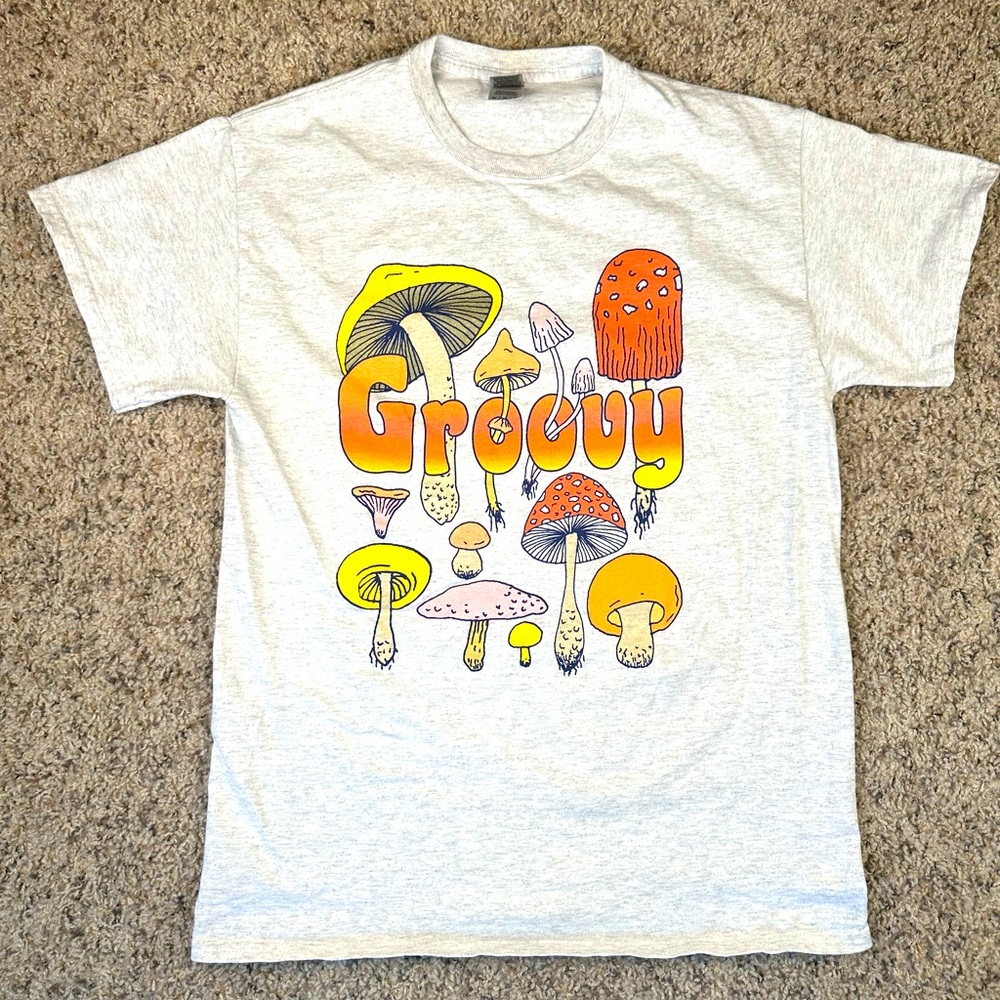 Hippie Retro Stoner Groovy Mushroom T Shirt Tee Shirt Heathered Gray Sz Medium